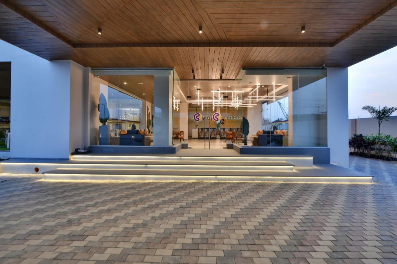Click Hotel Pithampur Mhow Zewnętrze zdjęcie
